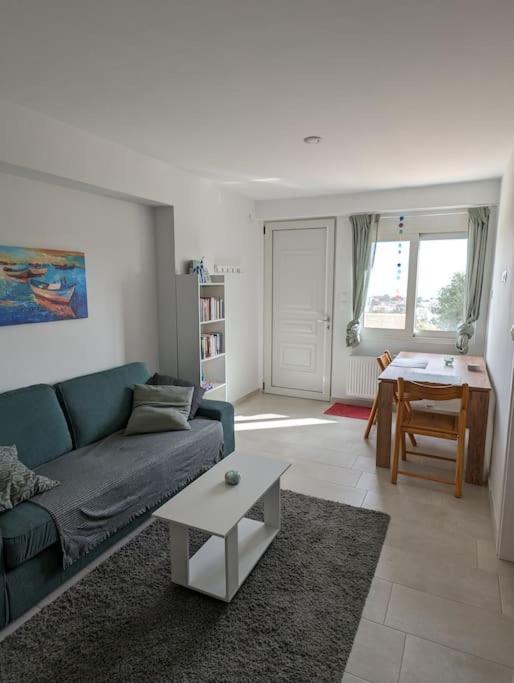 Vasiliki Studio, Beautiful New Built Appartement 10 Km To Airport أرتيميدا المظهر الخارجي الصورة